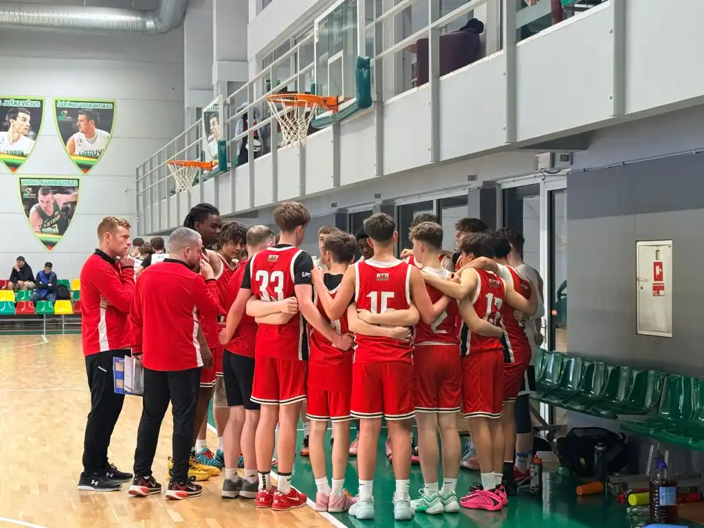 Ltu d4 g2 u15 b