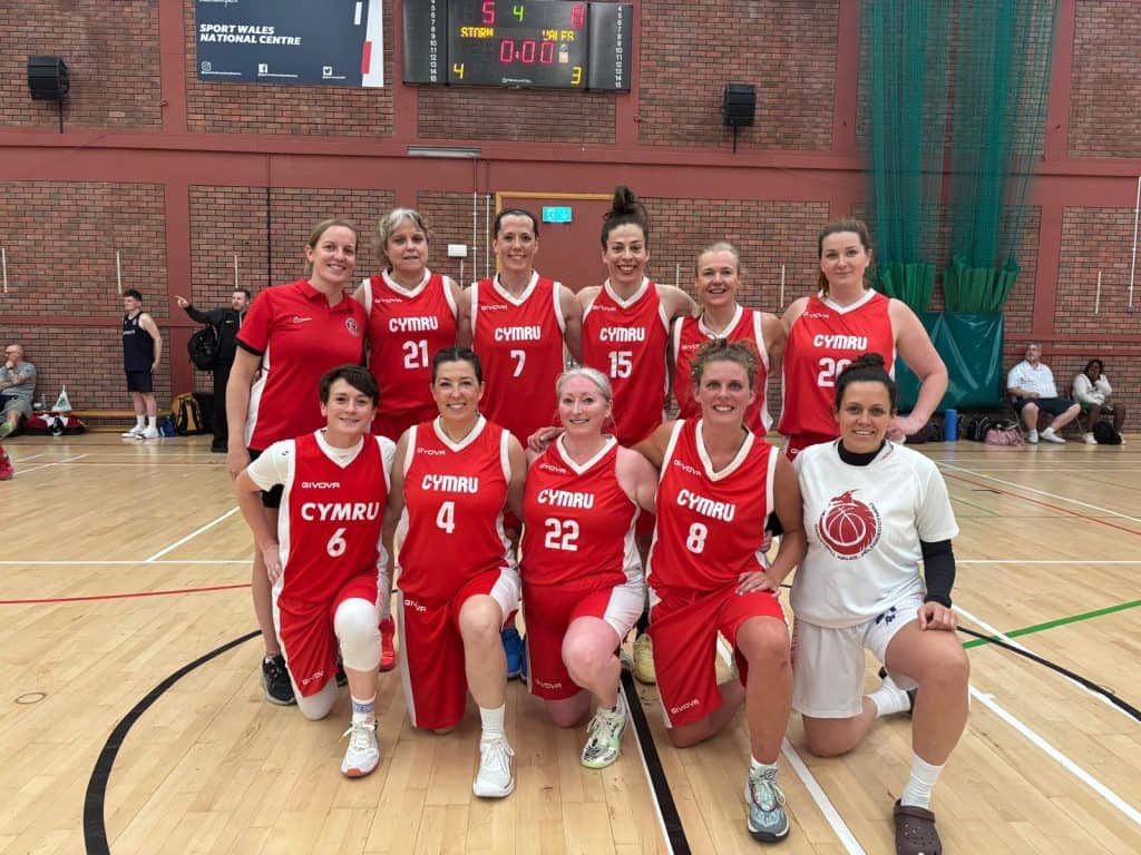 Wales W40 Red
